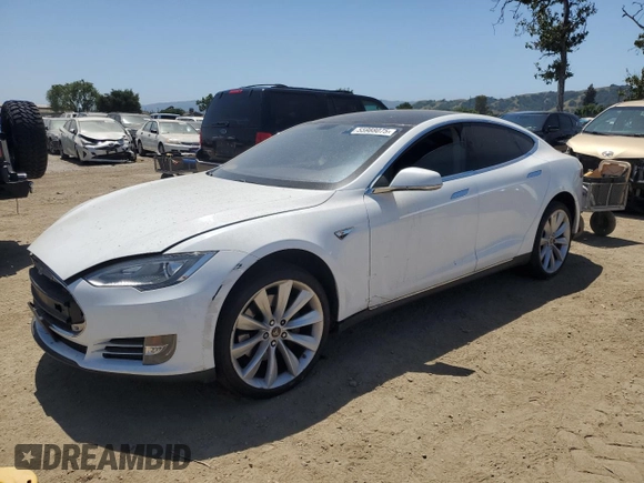 2013 Tesla Model S with VIN 5YJSA1AG9DFP13722, listed as a Copart auction lot 55988075 with 155,575 mi miles and Salvage Title. Bid and sale history available at DreamBid. Image 1.