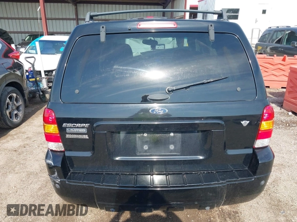 2005 Ford Escape Limited with VIN 1FMYU94175KB42352, listed as a IAAI auction lot 42418986 with 245,012 mi miles and . Bid and sale history available at DreamBid. Image 16.