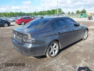 2008 BMW 3 Series 328xi with VIN WBAVC935X8KZ73196, listed as a IAAI auction lot 42539019 with 712,406 mi miles and . Bid and sale history available at DreamBid. Image 4.
