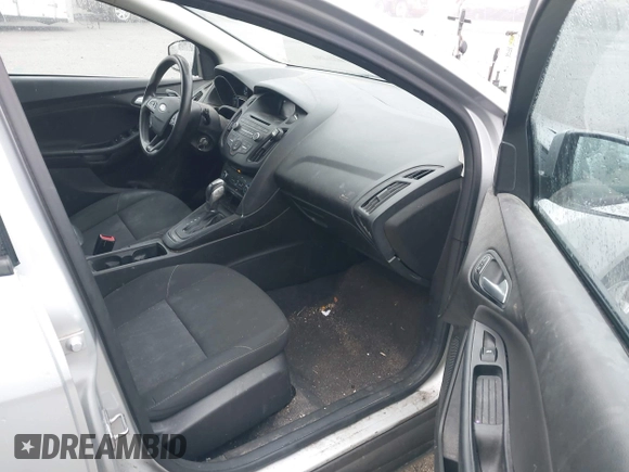 2015 Ford Focus SE with VIN 1FADP3K2XFL364856, listed as a IAAI auction lot 42190028 with 170,436 mi miles. Bid and sale history available at carsss.com. Image 5.