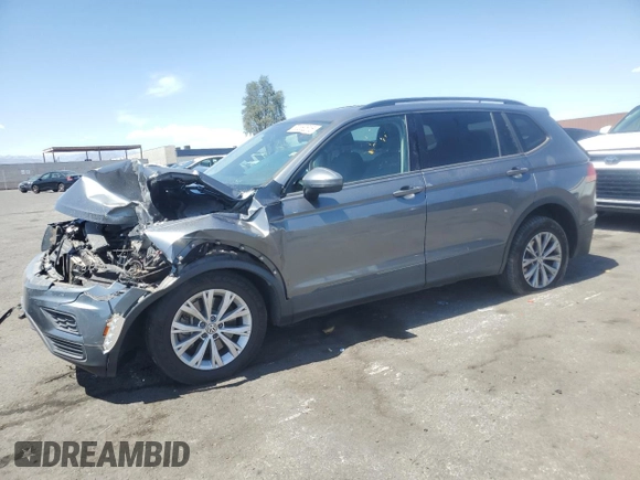 2020 Volkswagen Tiguan S z VIN 3VV1B7AX8LM053566, wystawiony jako Copart lot #53362515 z przebiegiem 87 450 mil mil oraz Szkoda całkowita • Salvage title. Historia ofert i sprzedaży dostępna na DreamBid. Obrazek 1.