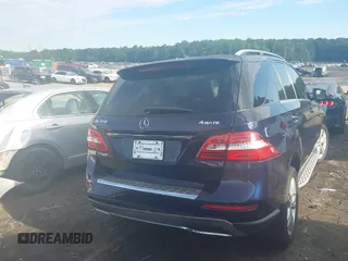 2014 Mercedes-Benz M 350 with VIN 4JGDA5HB6EA310491, listed as a IAAI auction lot 42192691 with 140,740 mi miles and . Bid and sale history available at DreamBid. Image 4.