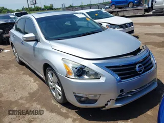 2013 Nissan Altima SL with VIN 1N4BL3AP5DN408974, listed as a IAAI auction lot 42512707 with 199,300 mi miles and . Bid and sale history available at DreamBid. Image 1.