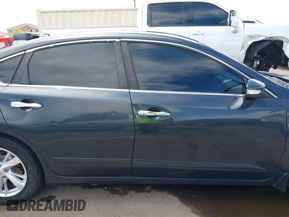 2015 Nissan Altima SV with VIN 1N4AL3AP2FC225140, listed as a IAAI auction lot 42073500 with 190,754 mi miles and . Bid and sale history available at carsss.com. Image 13.