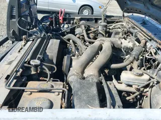 1991 Ford F-250 z VIN 1FTHX25G8MKB32823, wystawiony jako IAAI lot #43006451 z przebiegiem 95 569 mil mil oraz . Historia ofert i sprzedaży dostępna na DreamBid. Obrazek 12.