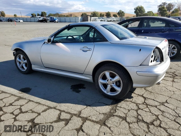 2004 Mercedes-Benz SLK-Class with VIN WDBKK65F14F307519, listed as a Copart auction lot 72282434 with 0 mi miles and Clean Title. Bid and sale history available at carsss.com. Image 2.