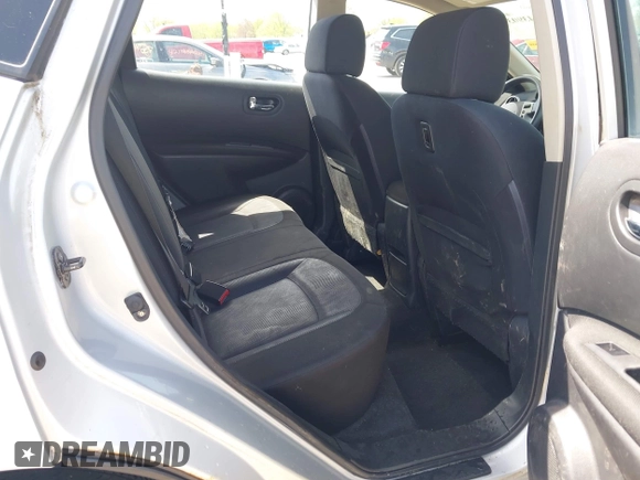 2013 Nissan Rogue SL z VIN JN8AS5MV2DW639814, wystawiony jako IAAI lot #42143903 z przebiegiem 189 075 mil mil oraz . Historia ofert i sprzedaży dostępna na DreamBid. Obrazek 8.