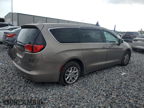 2017 Chrysler Pacifica Touring with VIN 2C4RC1DG7HR747382, listed as a Copart auction lot 61635915 with 188,495 mi miles and Salvage title. Bid and sale history available at DreamBid. Image 3.