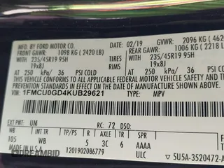 2019 Ford Escape SE with VIN 1FMCU0GD4KUB29621, listed as a IAAI auction lot 42062095 with 137,807 mi miles. Bid and sale history available at carsss.com. Image 9.