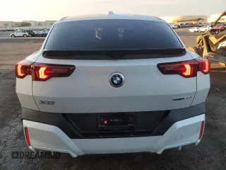 2025 BMW X2 xDrive28i with VIN WBX63GM06S5086167, listed as a Copart auction lot 44999075 with 5,543 mi miles and Clean Title. Bid and sale history available at carsss.com. Image 6.