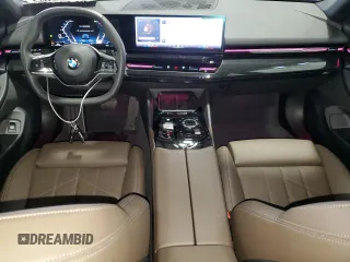 2024 BMW 5 Series 530i xDrive with VIN WBA53FJ01RCP81246, listed as a Copart auction lot 72286304 with 10,209 mi miles and Clean Title. Bid and sale history available at carsss.com. Image 8.