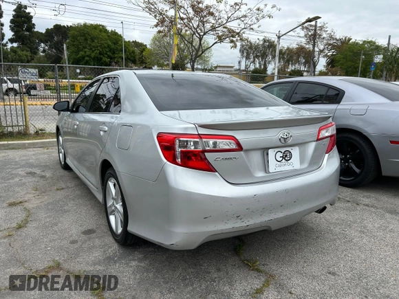 2013 Toyota Camry L with VIN 4T1BF1FK5DU678064, listed as a Copart auction lot 53695395 with 162,180 mi miles and Clean Title. Bid and sale history available at carsss.com. Image 3.