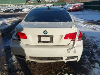 2009 BMW M3 with VIN WBSWD93519PY43499, listed as a IAAI auction lot 41373944 with 86,466 mi miles. Bid and sale history available at carsss.com. Image 16.