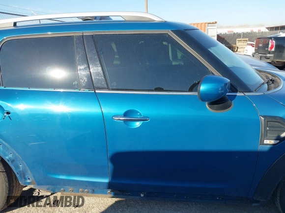 2022 MINI Countryman Oxford Edition with VIN WMZ23BR01N3N71629, listed as a IAAI auction lot 41646413 with 69,049 mi miles and . Bid and sale history available at DreamBid. Image 13.