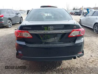 2013 Toyota Corolla L with VIN 5YFBU4EE5DP136810, listed as a IAAI auction lot 41035968 with 174,763 mi miles. Bid and sale history available at carsss.com. Image 17.