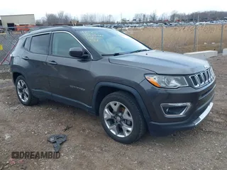 2020 Jeep Compass Limited z VIN 3C4NJCCB2LT152676, wystawiony jako IAAI lot #42046308 z przebiegiem 77 814 mil mil oraz . Historia ofert i sprzedaży dostępna na DreamBid. Obrazek 1.