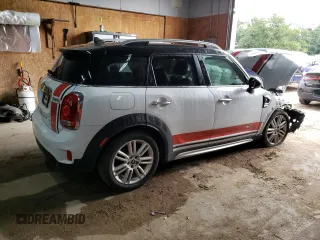 2018 MINI Countryman Cooper S with VIN WMZYT5C35J3E61064, listed as a Copart auction lot 70121724 with 0 mi miles and Clean Title. Bid and sale history available at carsss.com. Image 3.