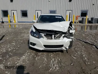 2017 Nissan Altima SR with VIN 1N4AL3AP6HC111449, listed as a Copart auction lot 54421185 with 92,830 mi miles and Non Repairable. Bid and sale history available at DreamBid. Image 5.