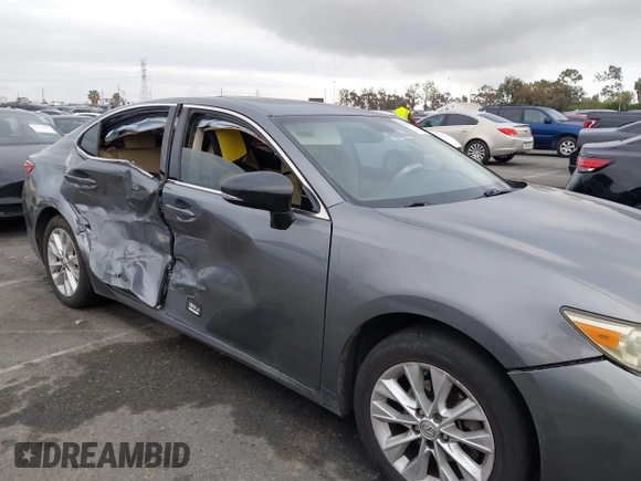 2013 Lexus ES 300h with VIN JTHBW1GG5D2017997, listed as a IAAI auction lot 42185265 with 166,383 mi miles and . Bid and sale history available at DreamBid. Image 6.