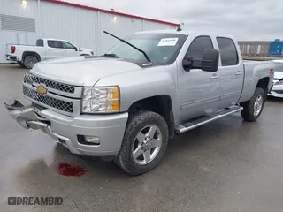 2014 Chevrolet Silverado 2500HD LT with VIN 1GC1KXC84EF139965, listed as a IAAI auction lot 41466930 with 206,748 mi miles. Bid and sale history available at carsss.com. Image 17.