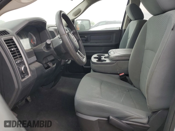 2017 Ram 1500 Tradesman z VIN 1C6RR6FG6HS661804, wystawiony jako Copart lot #53339615 z przebiegiem 154 532 mil mil oraz Czysty tytuł • Clean title. Historia ofert i sprzedaży dostępna na DreamBid. Obrazek 7.