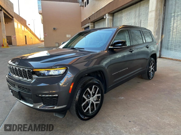 2023 Jeep Grand Cherokee Limited z VIN 1C4RJKBG4P8840711, wystawiony jako Copart lot #56185315 z przebiegiem 8 076 mil mil oraz Szkoda całkowita • Salvage title. Historia ofert i sprzedaży dostępna na DreamBid. Obrazek 1.