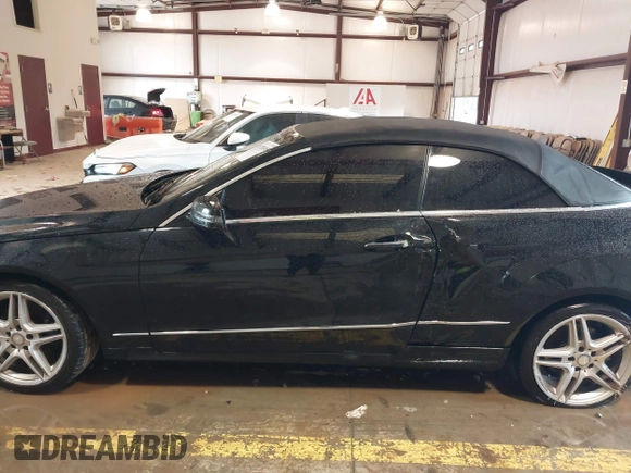 2013 Mercedes-Benz E 350 with VIN WDDKK5KF4DF194221, listed as a IAAI auction lot 41728305 with 108,060 mi miles and . Bid and sale history available at DreamBid. Image 14.