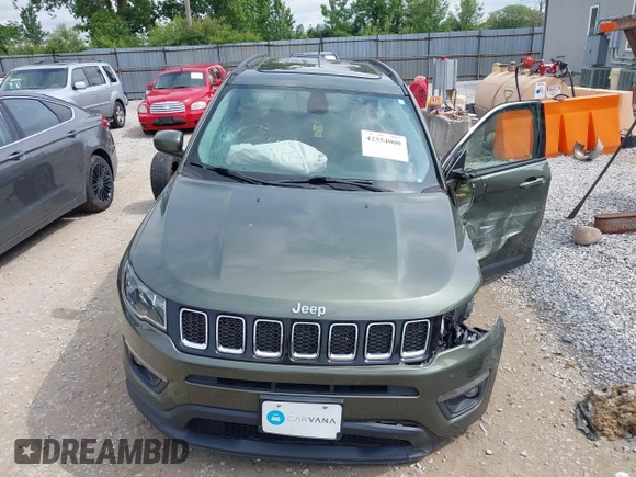 2018 Jeep Compass Latitude z VIN 3C4NJDBB8JT184990, wystawiony jako IAAI lot #42354000 z przebiegiem 77 444 mil mil oraz . Historia ofert i sprzedaży dostępna na DreamBid. Obrazek 13.
