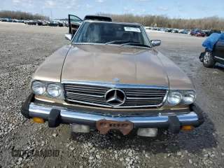 1983 Mercedes-Benz 380 SL with VIN WDBBA45AXDB020618, listed as a Copart auction lot 49071775 with 111,064 mi miles and Clean Title. Bid and sale history available at carsss.com. Image 5.