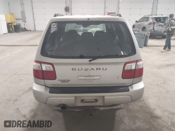 2001 Subaru Forester S w/Premium Pkg with VIN JF1SF65691H751789, listed as a IAAI auction lot 41825686 with 183,790 mi miles. Bid and sale history available at carsss.com. Image 16.