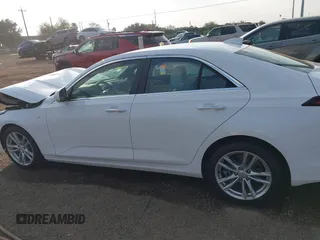 2024 Cadillac CT4 Luxury z VIN 1G6DA5RK2R0127414, wystawiony jako IAAI lot #41189546 z przebiegiem 6 383 mil mil oraz . Historia ofert i sprzedaży dostępna na DreamBid. Obrazek 14.