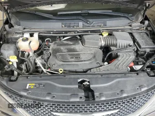 2021 Chrysler Voyager LXi with VIN 2C4RC1DG1MR534485, listed as a Copart auction lot 51288155 with 72,410 mi miles and Salvage Title. Bid and sale history available at DreamBid. Image 12.