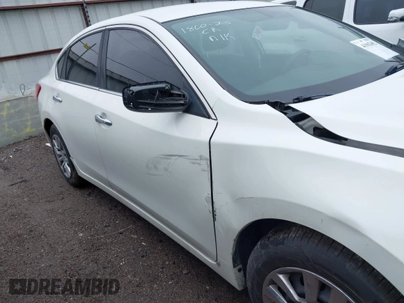 2016 Nissan Altima SR with VIN 1N4AL3AP8GC194137, listed as a IAAI auction lot 41963692 with 206,150 mi miles and . Bid and sale history available at DreamBid. Image 13.
