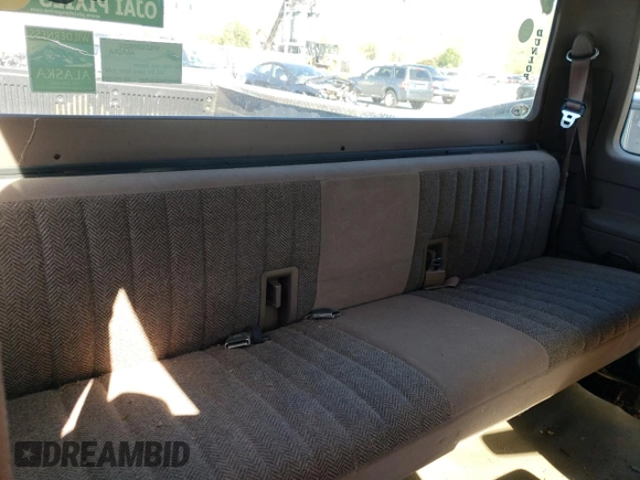 1993 Ford F-250 with VIN 1FTHX25H4PKA63657, listed as a Copart auction lot 49556385 with Not provided miles and Clean title. Bid and sale history available at DreamBid. Image 10.