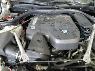 2024 BMW 5 Series 530i xDrive с VIN WBA53FJ04RCR87841, выставлен на аукционе Copart как лот 80435195 с пробегом 4 390 миль миль и Списание • Salvage title. История ставок и продаж доступна на DreamBid. Изображение 16.