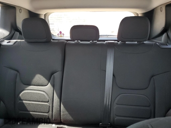 2020 Jeep Renegade Latitude with VIN ZACNJABBXLPM04037, listed as a Copart auction lot 56849225 with 30,738 mi miles and Salvage title. Bid and sale history available at DreamBid. Image 10.