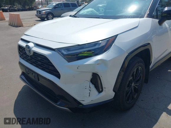 2023 Toyota RAV4 Hybrid XSE с VIN 4T3E6RFV0PU138218, выставлен на аукционе IAAI как лот 42181731 с пробегом 23 999 миль миль и . История ставок и продаж доступна на DreamBid. Изображение 19.
