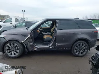 2024 Land Rover Range Rover Sport Dynamic SE with VIN SAL1L9FU6RA179154, listed as a IAAI auction lot 41644331 with 16,978 mi miles and . Bid and sale history available at DreamBid. Image 14.