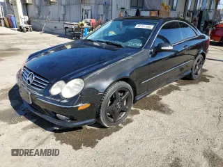 2005 Mercedes-Benz CLK 500 z VIN WDBTJ75JX5F153086, wystawiony jako Copart lot #58191185 z przebiegiem 170 186 mil mil oraz Tytuł czysty. Historia ofert i sprzedaży dostępna na DreamBid. Obrazek 1.