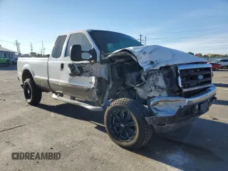 2003 Ford Super Duty F-250 XL with VIN 1FTNX21F13EA76107, listed as a Copart auction lot 76570354 with 0 mi miles and Salvage Title. Bid and sale history available at carsss.com. Image 4.
