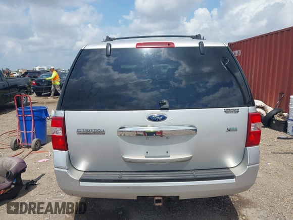 2011 Ford Expedition Max Limited z VIN 1FMJK2A52BEF55165, wystawiony jako IAAI lot #42467164 z przebiegiem 297 499 mil mil oraz . Historia ofert i sprzedaży dostępna na DreamBid. Obrazek 16.
