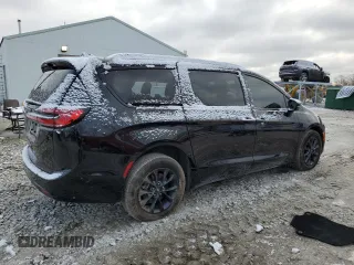 2021 Chrysler Pacifica Limited with VIN 2C4RC3GGXMR603651, listed as a Copart auction lot 87442164 with 65,166 mi miles and Salvage title. Bid and sale history available at DreamBid. Image 3.