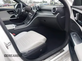 2023 Mercedes-Benz C 300 z VIN W1KAF4GB3PR121215, wystawiony jako IAAI lot #42068171 z przebiegiem 15 082 mil mil oraz . Historia ofert i sprzedaży dostępna na DreamBid. Obrazek 5.