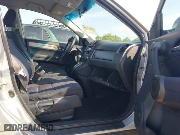 2010 Honda CR-V LX with VIN 3CZRE3H36AG702582, listed as a IAAI auction lot 42821101 with 271,156 mi miles and . Bid and sale history available at DreamBid. Image 5.