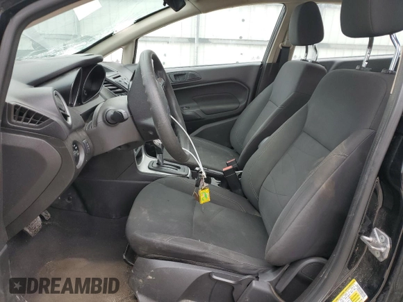 2019 Ford Fiesta SE z VIN 3FADP4BJ9KM108763, wystawiony jako Copart lot #47057585 z przebiegiem 106 535 mil mil oraz Szkoda całkowita • Salvage title. Historia ofert i sprzedaży dostępna na DreamBid. Obrazek 7.