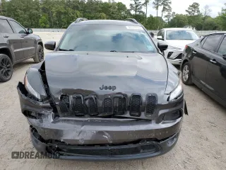 2017 Jeep Cherokee Limited с VIN 1C4PJLDBXHW603345, выставлен на аукционе Copart как лот 53149205 с пробегом 145 863 миль миль и Списание • Salvage title. История ставок и продаж доступна на DreamBid. Изображение 5.