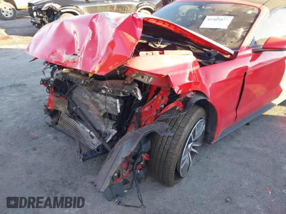 2015 Ford Mustang EcoBoost Premium с VIN 1FATP8UHXF5392641, выставлен на аукционе IAAI как лот 41405077 с пробегом 77 279 миль миль и . История ставок и продаж доступна на DreamBid. Изображение 17.
