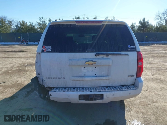 2008 Chevrolet Suburban Commercial with VIN 1GNFK163X8J134555, listed as a IAAI auction lot 41405739 with 205,810 mi miles. Bid and sale history available at carsss.com. Image 17.