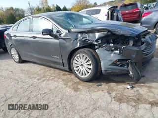 2015 Ford Fusion SE Hybrid with VIN 3FA6P0LUXFR266743, listed as a IAAI auction lot 40862039 with 116,610 mi miles. Bid and sale history available at carsss.com. Image 1.