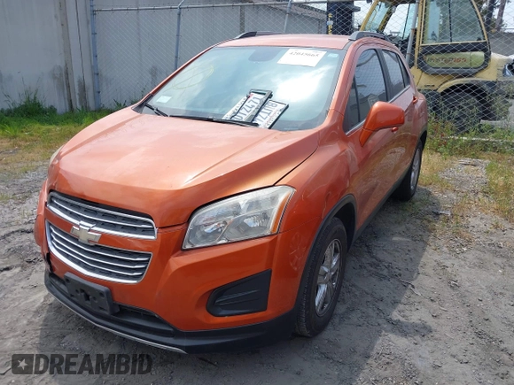 2015 Chevrolet Trax LT with VIN KL7CJLSB1FB099920, listed as a IAAI auction lot 42045665 with 112,198 mi miles. Bid and sale history available at carsss.com. Image 2.